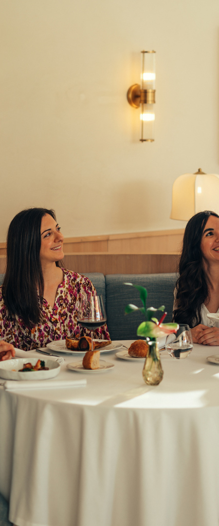 Camiral Restaurant Origin Friends