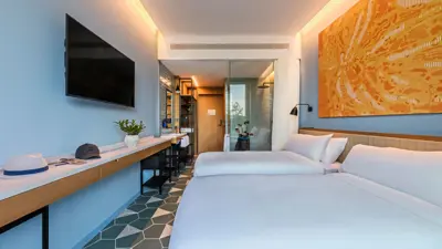 Relax in Hotel Lavida Room 270 and Play Golf