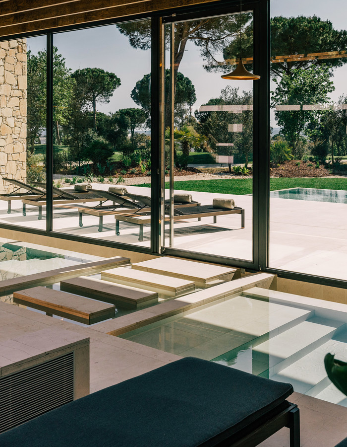 Relaxing thermal baths indoor and outdoor at luxury Camiral resort wellness spa in Catalunya